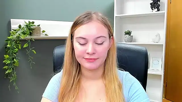 kitty valeria online show from 18, 1, 2025