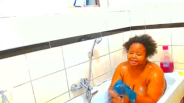 Snapshot of GoddessTitts chatting on 1, 3, 2025 GoddessTitts online show from 1, 3, 2025