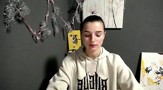 Snapshot of lady_olivia_ chatting on 19, 12, 2024 lady olivia  online show from 19, 12, 2024