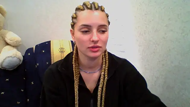 Snapshot of lady_olivia_ chatting on 11, 10, 2025 lady olivia  online show from 11, 10, 2025