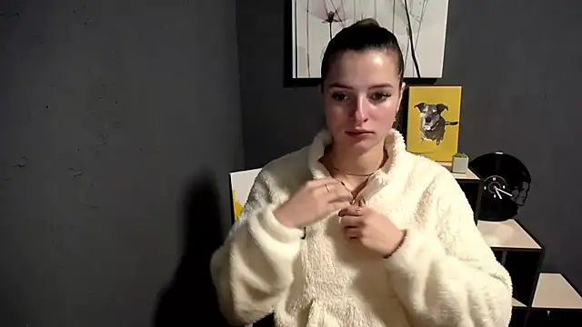 lady olivia  online show from 12, 11, 2025