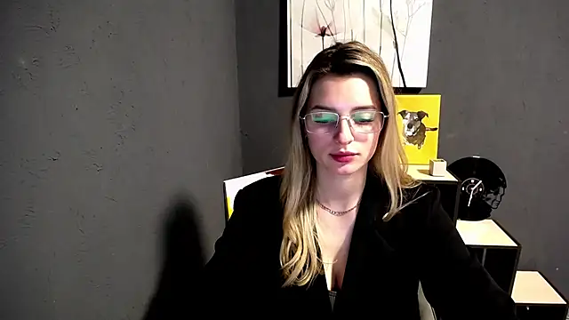 lady olivia  online show from 14, 2, 2026