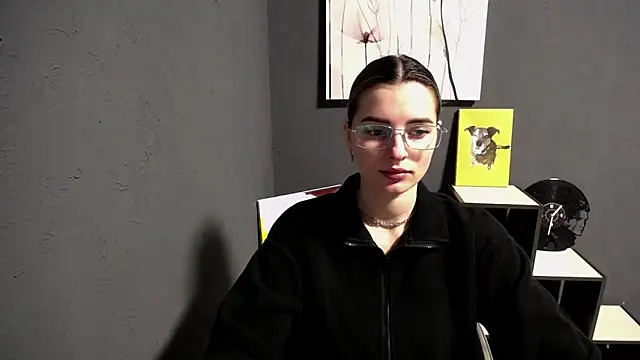 lady olivia  online show from 31, 3, 2026