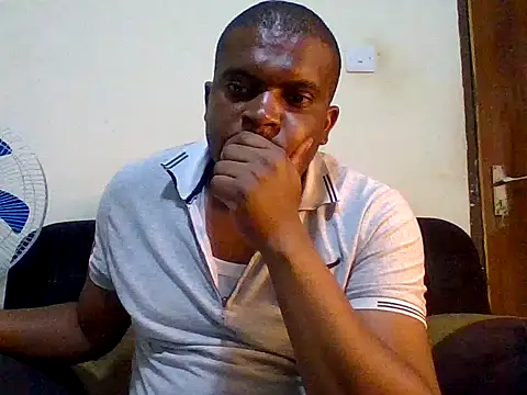 Snapshot of lui_cuuty chatting on 23, 9, 2025 lui cuuty online show from 23, 9, 2025