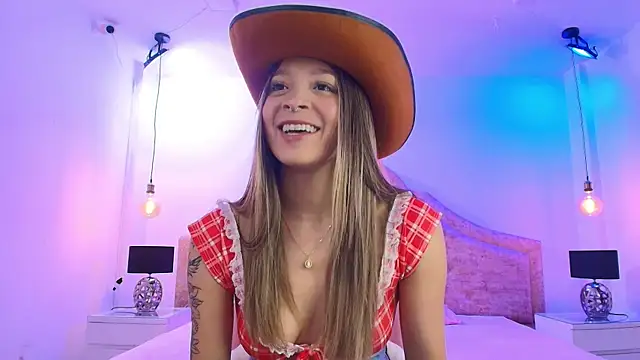 Snapshot of Victoria_Adams14 chatting on 18, 4, 2026 Victoria Adams14 online show from 18, 4, 2026