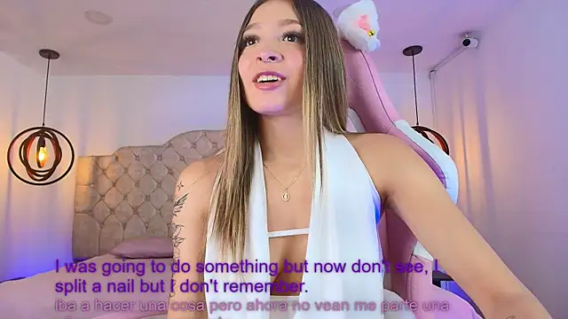 Snapshot of Victoria_Adams14 chatting on 27, 4, 2026 Victoria Adams14 online show from 27, 4, 2026