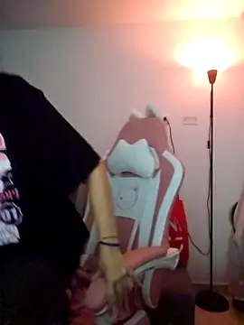 azumiichan online show from 3, 12, 2025