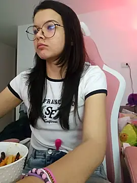 azumiichan online show from 13, 2, 2026