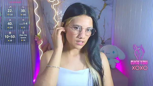 Snapshot of Chiara_tay chatting on 18, 4, 2026 Chiara tay online show from 18, 4, 2026