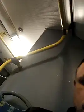 Snapshot of Kedarr97 chatting on 8, 4, 2026 Kedarr97 online show from 8, 4, 2026