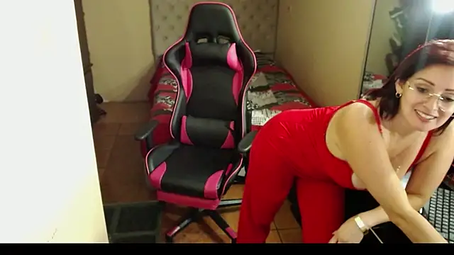 Carol Scottt online show from 30, 12, 2024