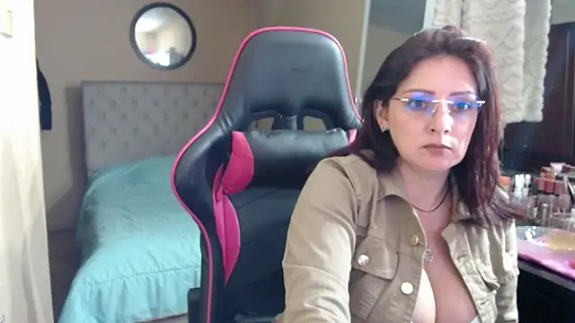 Carol Scottt online show from 6, 3, 2026