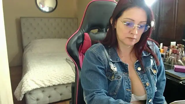 Snapshot of Carol_Scottt chatting on 18, 6, 2026 Carol Scottt online show from 18, 6, 2026