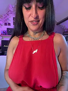Snapshot of CarolaDrago chatting on 17, 4, 2026 CarolaDrago online show from 17, 4, 2026