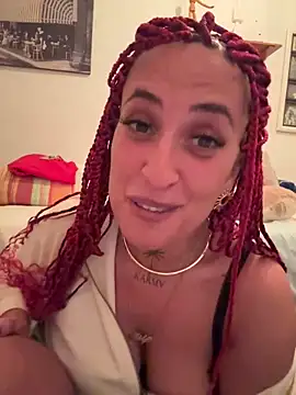 Snapshot of CarolaDrago chatting on 22, 4, 2026 CarolaDrago online show from 22, 4, 2026