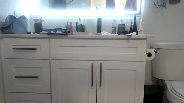 QueenLolaX online show from 18, 4, 2026