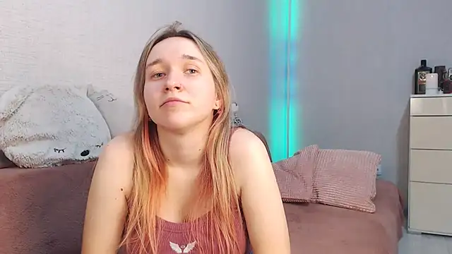 lovely hayley online show from 20, 12, 2025