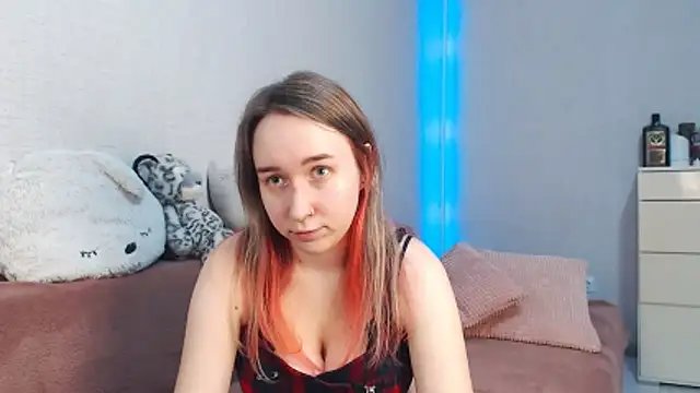 lovely hayley online show from 5, 3, 2026