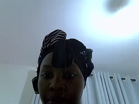 Queen loveer online show from 24, 3, 2026