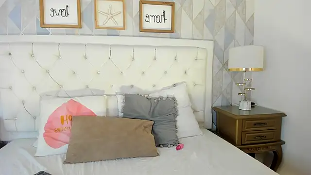 Snapshot of Kimberlin_Cam_ chatting on 18, 1, 2026 Kimberlin Cam online show from 18, 1, 2026