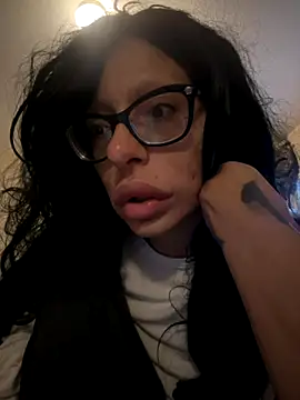 myloveforyouu online show from 4, 12, 2025