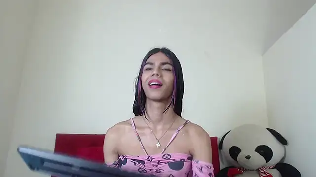 Snapshot of Luluu_08 chatting on 14, 1, 2025 Luluu 08 online show from 14, 1, 2025