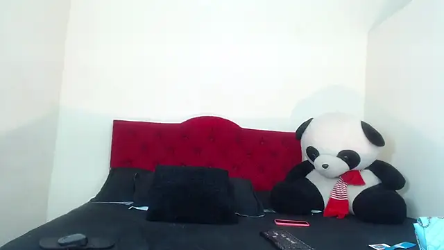 Snapshot of Luluu_08 chatting on 8, 3, 2025 Luluu 08 online show from 8, 3, 2025