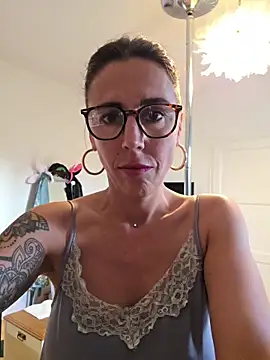 Klamsine online show from 18, 6, 2026