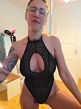 Klamsine online show from 20, 6, 2026