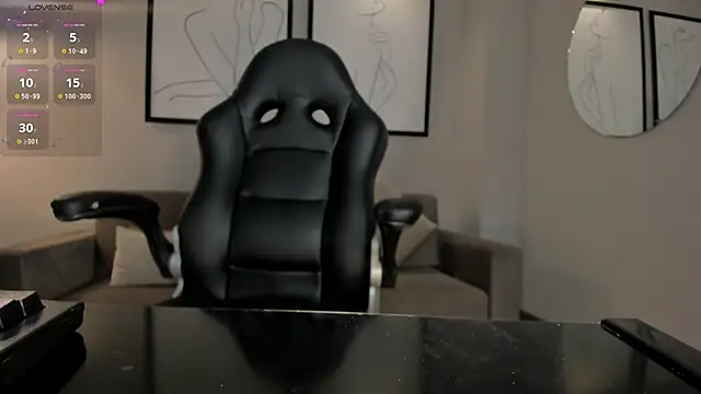 KatieStonne online show from 15, 1, 2025