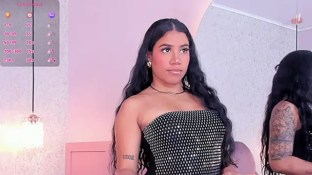 Snapshot of Salome_Diaz_ chatting on 9, 9, 2025 Salome Diaz  online show from 9, 9, 2025