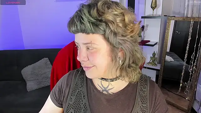 Sabrina scarlett online show from 16, 11, 2025