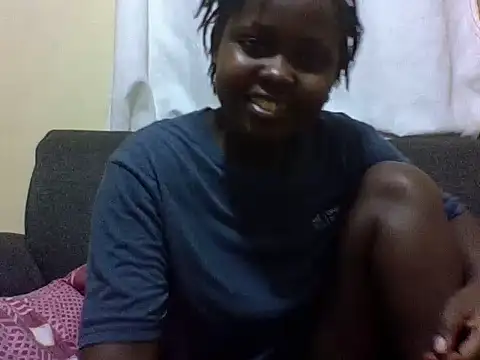 Snapshot of Sweetcecie01 chatting on 20, 3, 2026 Sweetcecie01 online show from 20, 3, 2026