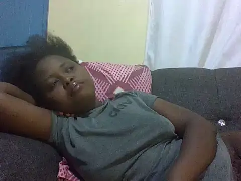 Snapshot of Sweetcecie01 chatting on 28, 3, 2026 Sweetcecie01 online show from 28, 3, 2026