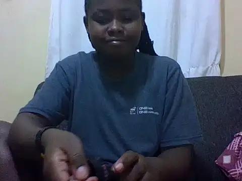 Snapshot of Sweetcecie01 chatting on 29, 5, 2026 Sweetcecie01 online show from 29, 5, 2026