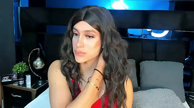 Snapshot of _cat_18 chatting on 6, 1, 2025  cat 18 online show from 6, 1, 2025