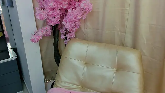 Snapshot of _cat_18 chatting on 16, 1, 2025  cat 18 online show from 16, 1, 2025