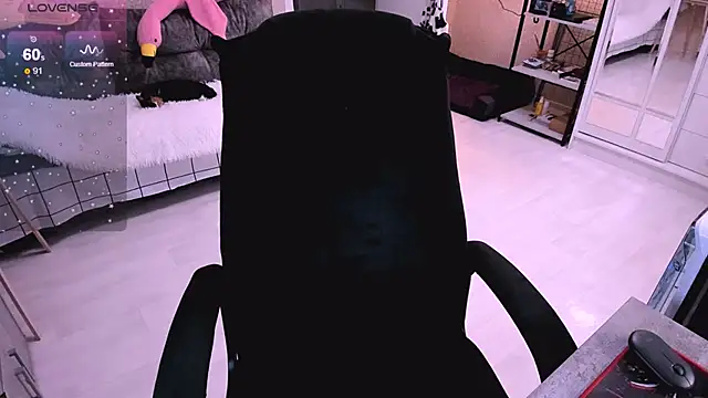 NaniMoore online show from 8, 1, 2025