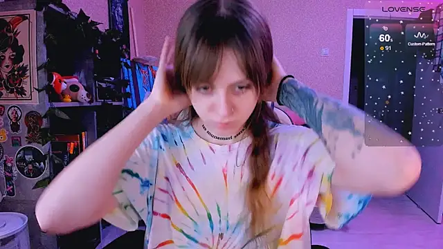 NaniMoore online show from 19, 2, 2025