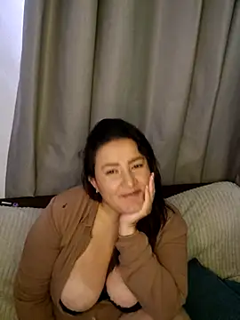 Snapshot of kitty_84 chatting on 28, 4, 2026 kitty 84 online show from 28, 4, 2026