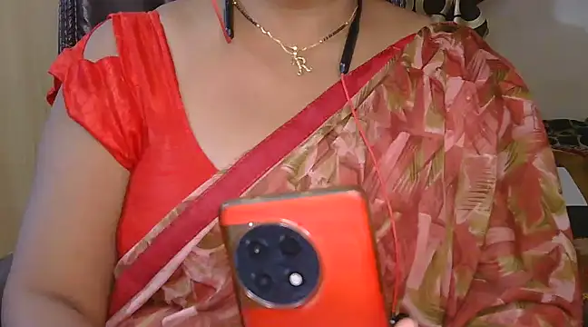 Snapshot of Cute_Ruhi99 chatting on 24, 2, 2025 Cute Ruhi99 online show from 24, 2, 2025