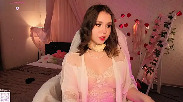 Snapshot of lilly_Cherry_ chatting on 30, 4, 2026 lilly Cherry online show from 30, 4, 2026
