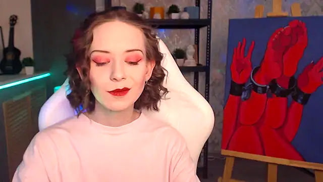 FascinatingEyess online show from 17, 11, 2025