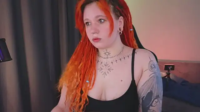 Snapshot of The_Full_Red_Moon chatting on 13, 9, 2025 The Full Red Moon online show from 13, 9, 2025