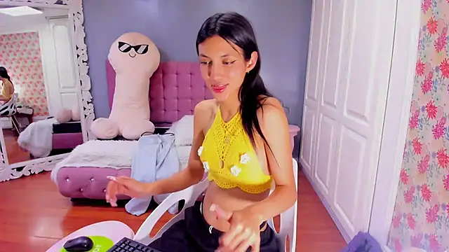 Snapshot of Iris_Stone_ chatting on 26, 12, 2024 Iris Stone online show from 26, 12, 2024