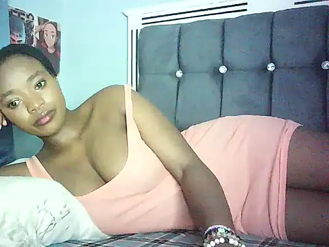 Cryaluna online show from 30, 3, 2026