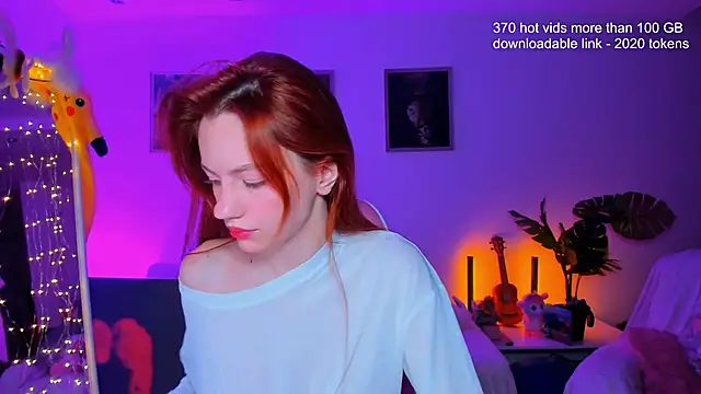 Alyssa Smitt online show from 21, 11, 2025