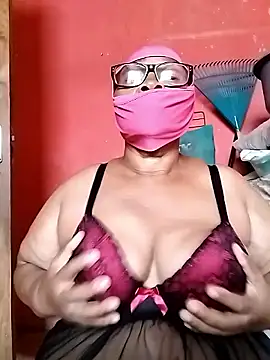 Snapshot of naughtygrannyXXX chatting on 21, 1, 2025 naughtygrannyXXX online show from 21, 1, 2025