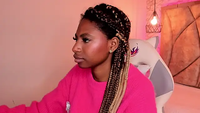 Queen perla  online show from 27, 1, 2025