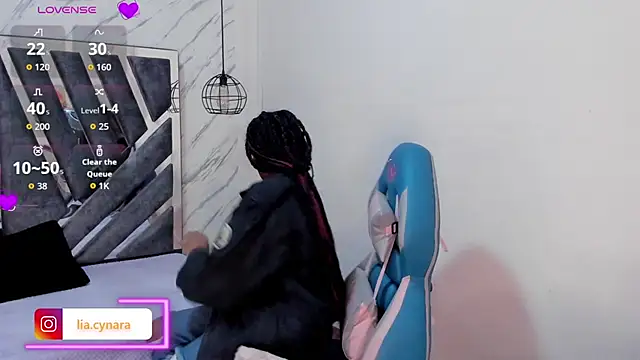 Queen perla  online show from 20, 9, 2025